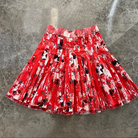 ElieTahari red cotton print pleated skirt, sz 4. - Picture 1 of 5